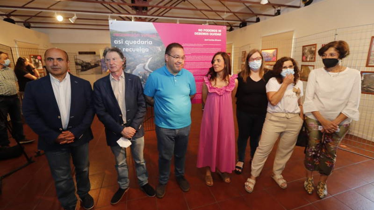 La exposición fue presentada ayer en el Museo del Ferrocarril de Ponferrada. L. DE LA MATA