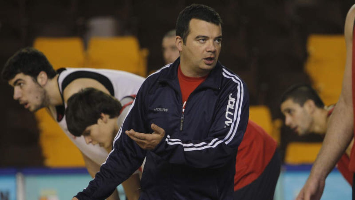 De Grado ya cuenta con siete jugadores en plantilla.