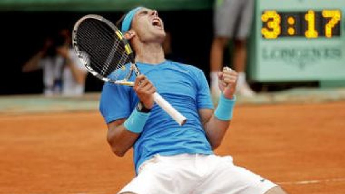 Rafael Nadal celebra su victoria ante el británico Andy Murray en la semifinal de Roland Garros.