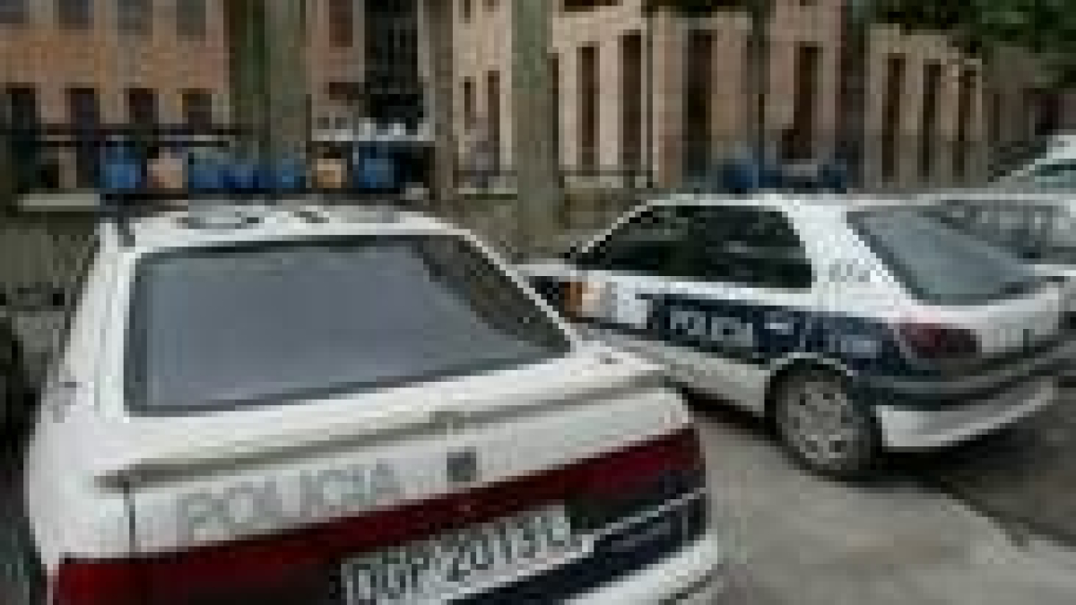 La única oficina que tramita los documentos se localiza en Ponferrada