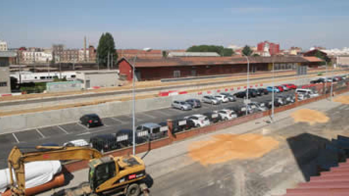 Obras de construcción de la nueva estación provisional del AVE