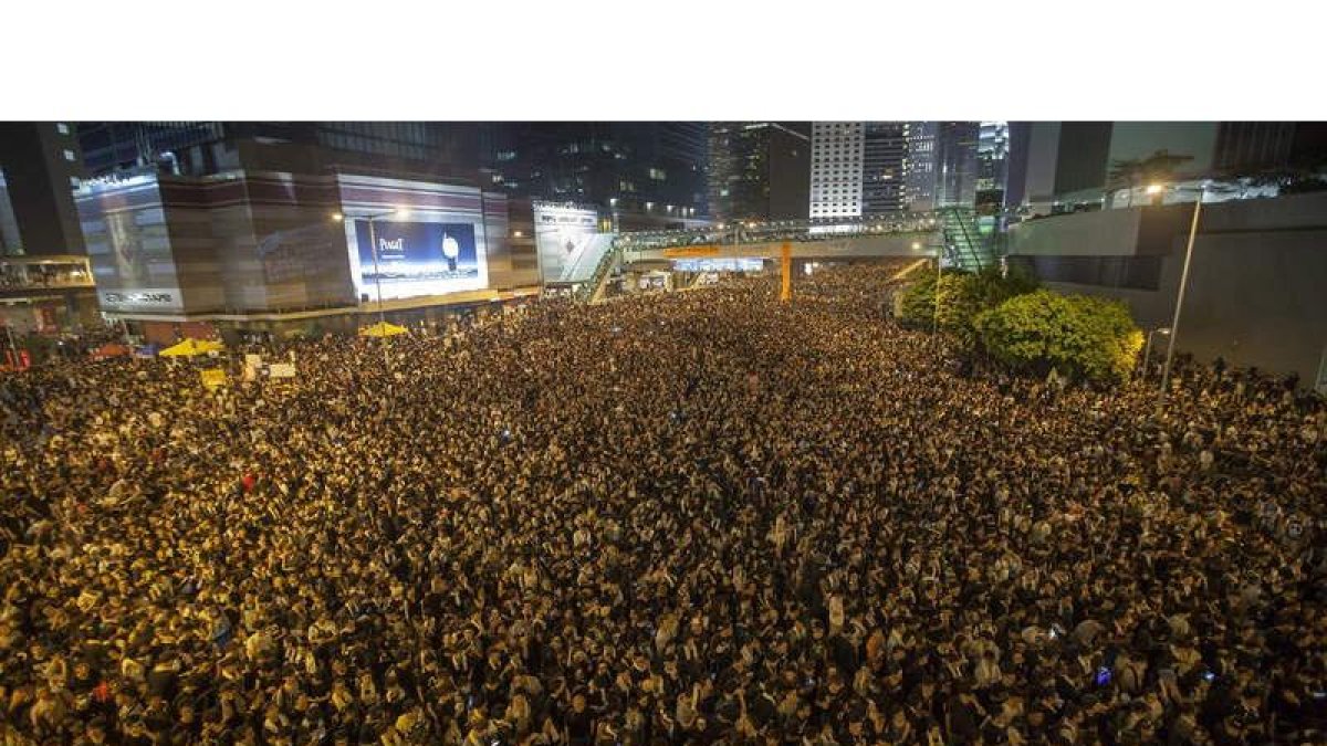 Vista aérea de los manifestantes a favor de la democracia en la zona de Mong Kok.