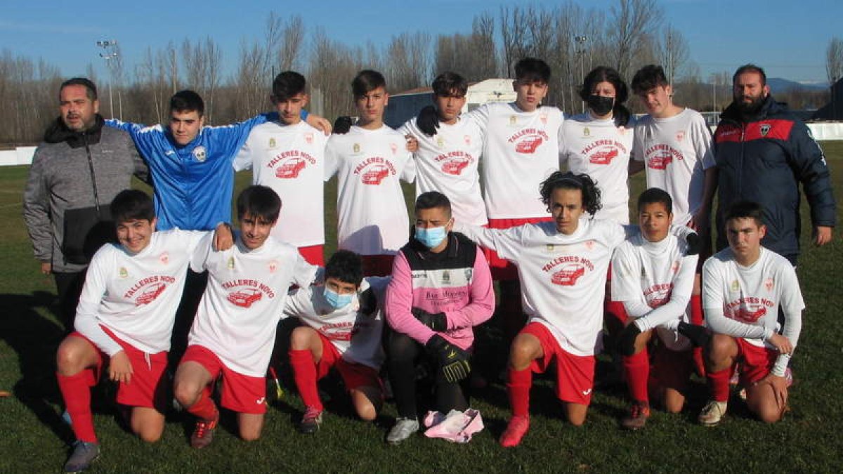 Formación del Columbrianos, líder invicto de la 3.ª División Provincial Cadete M. MACÍAS