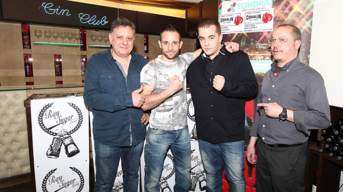 Saúl Tejada junto a Coralín y Enrique Soria.