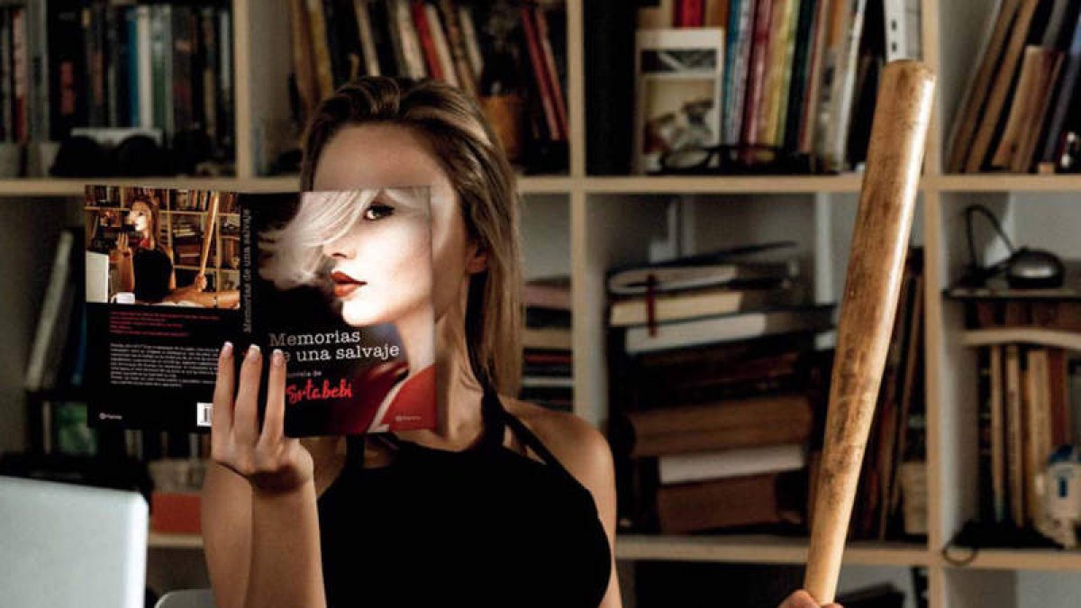 Tras el mensaje de Srtabebi hay una criminóloga e ‘influencer’ con cientos de miles de seguidores en las redes sociales.