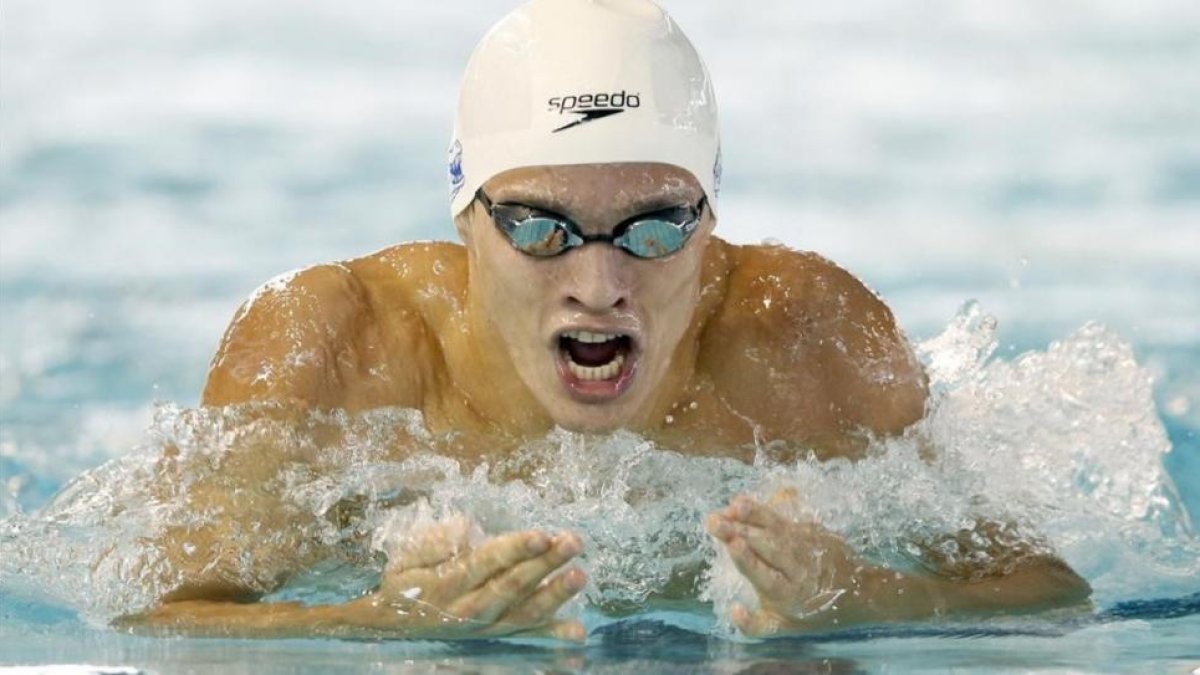 Eduardo Solaeche, vencedor con mínima olímpica en los 200 metros estilos.