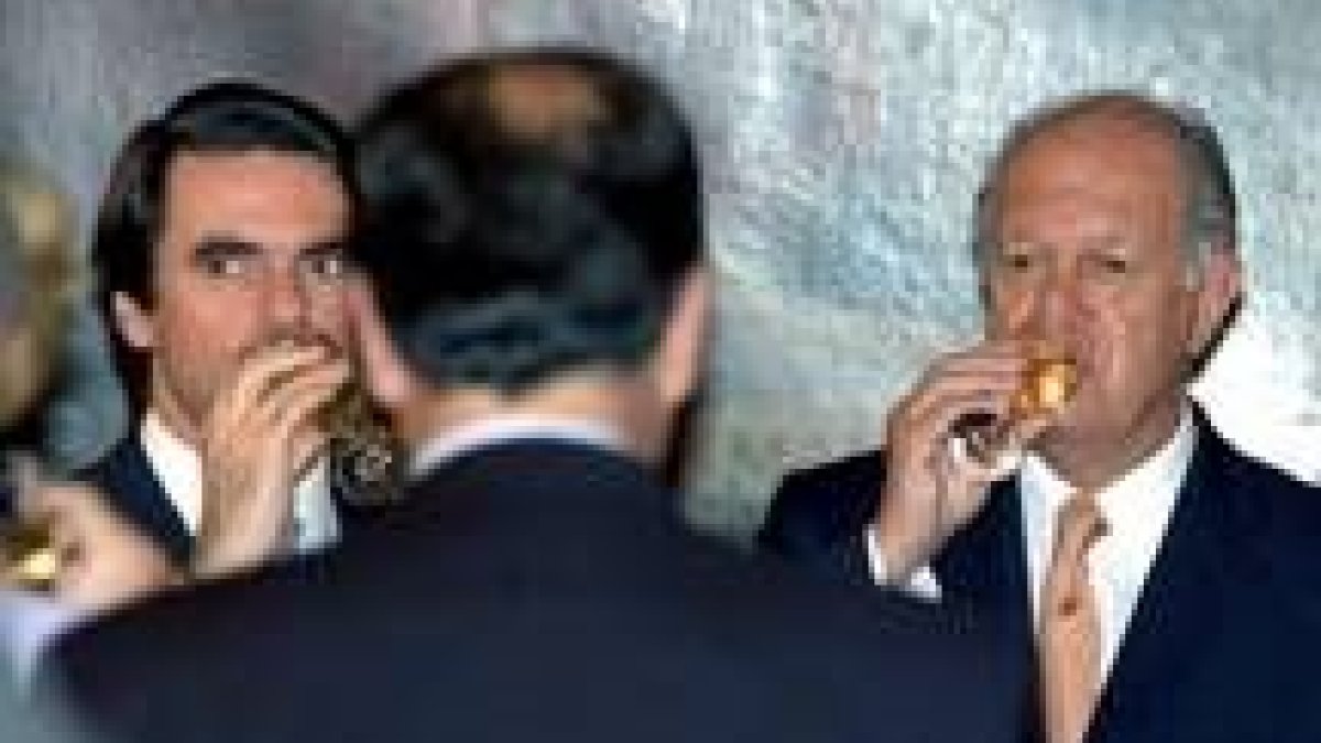 José María Aznar y Ricardo Lagos, ayer en el almuerzo celebrado en el Palacio de la Moneda