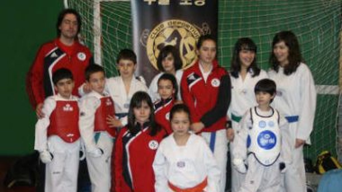 Deportistas del Musul, que el fin de semana ganaron 14 de los 17 combates en los que participaron