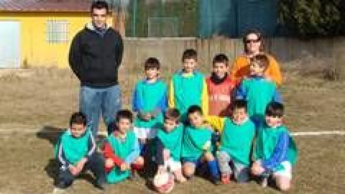 Formación del equipo del Sport Bernesga que milita en la categoría prebenjamín