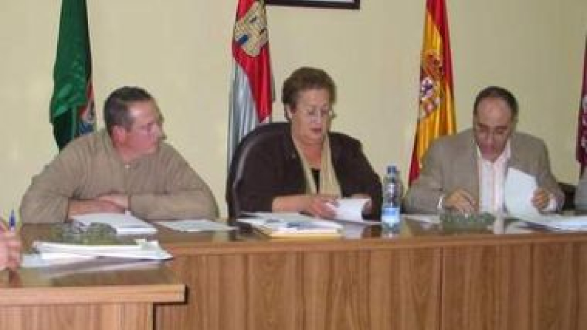 Los vecinos exigen a la alcaldesa -