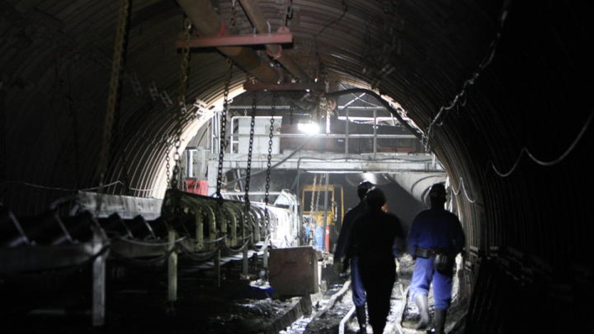 Los mineros notaron una gran corriente. DL