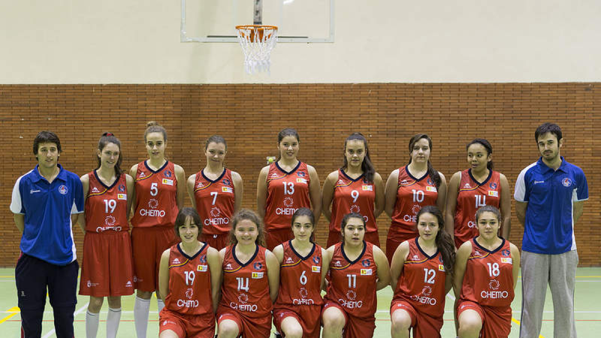 Formación del equipo cadete autonómico del B. Femenino León.