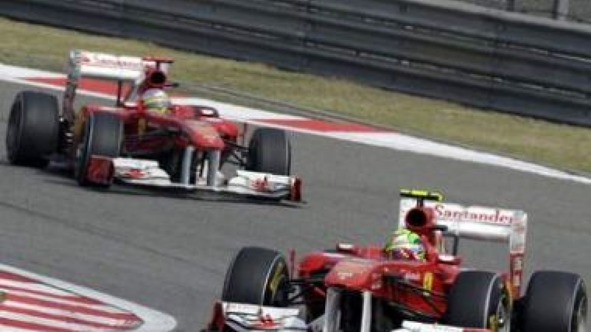 Massa volvió a estar por segunda vez delante de Alonso.