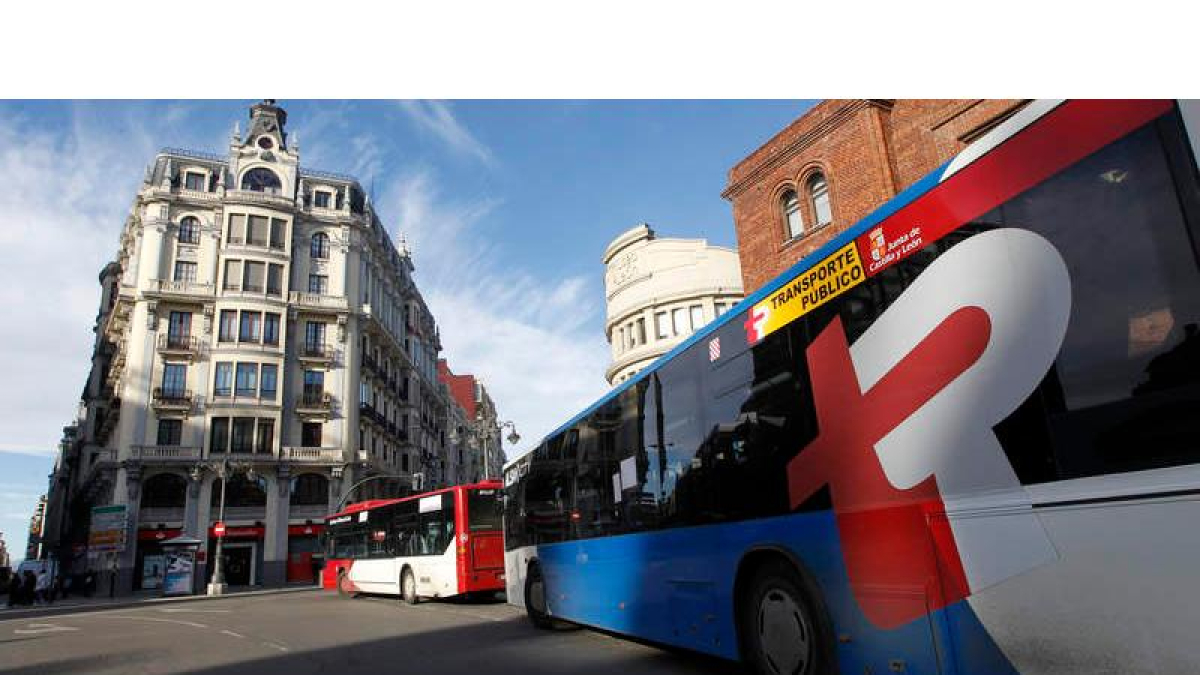 Santo Domingo dejará de funcionar como intercambiador de todos los autobuses urbanos e interurbanos. JESÚS F. SALVADORES