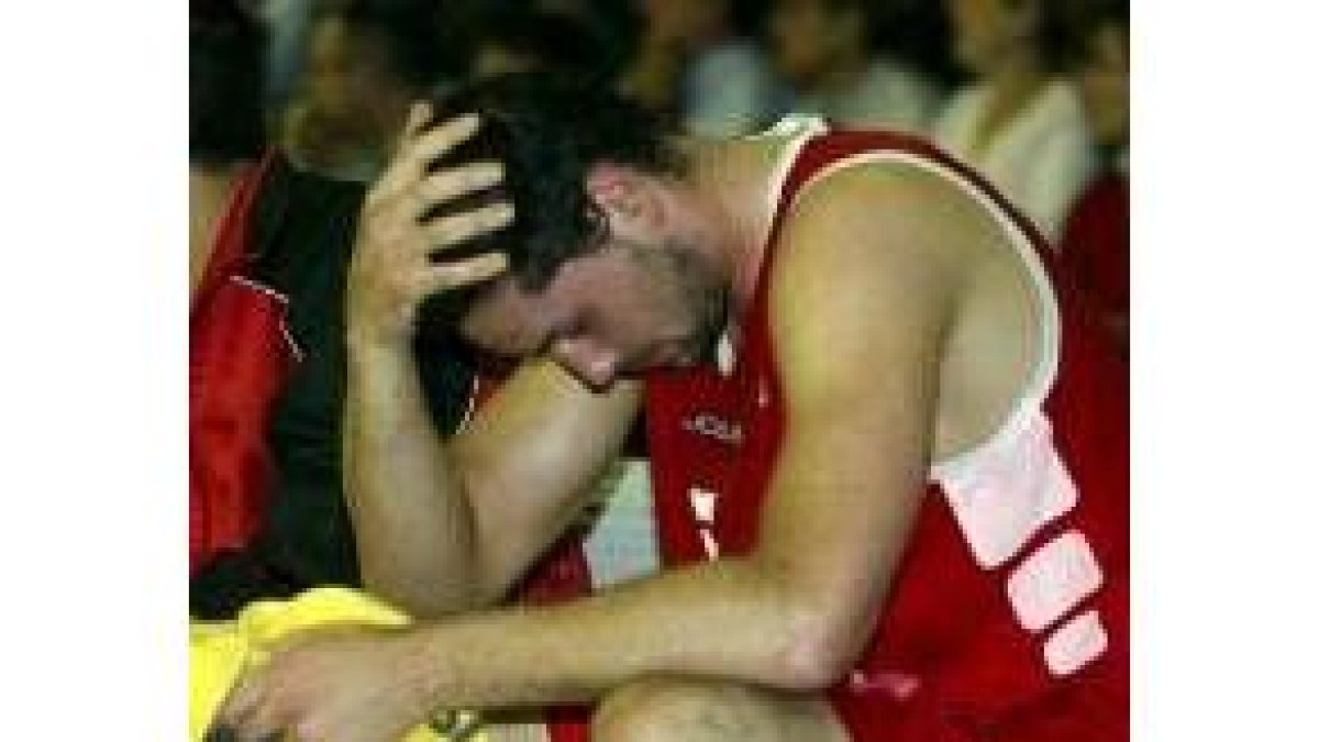 Davis acabó totalmente agotado por el esfuerzo realizado tras el descanso para buscar la remontada