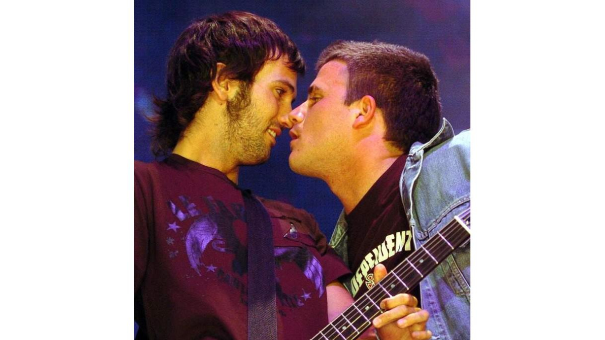 David Otero, a la izquierda, junto a Dani Martín. EFE