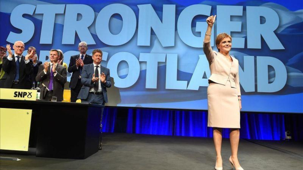 Nicola Sturgeon, en la cumbre del SNP en Aberdeen.