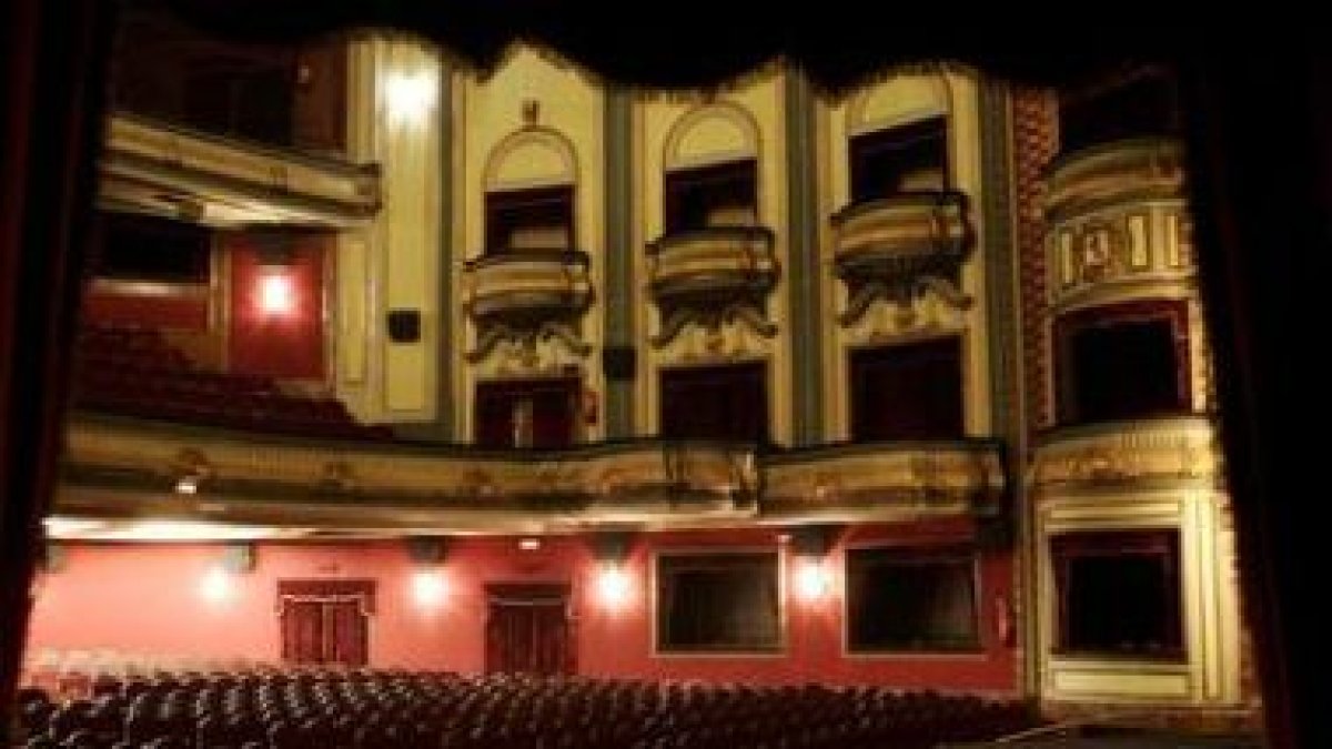 La sala de butacas del Teatro Emperador, todo un símbolo cultural para varias generaciones