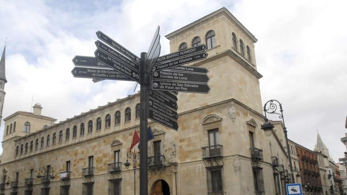 Palacio de los Guzmanes, sede de la Diputación de León