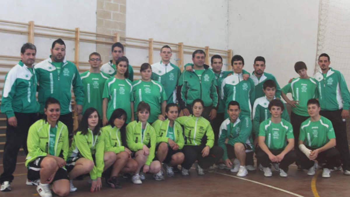 Prioro-Valdeón es anfitrión esta tarde en su pabellón de Posada, en pleno corazón de Picos.