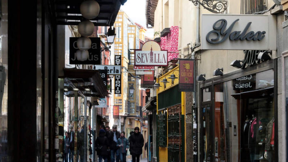 El comercio y el turismo concentran en León a un buen número de autónomos.