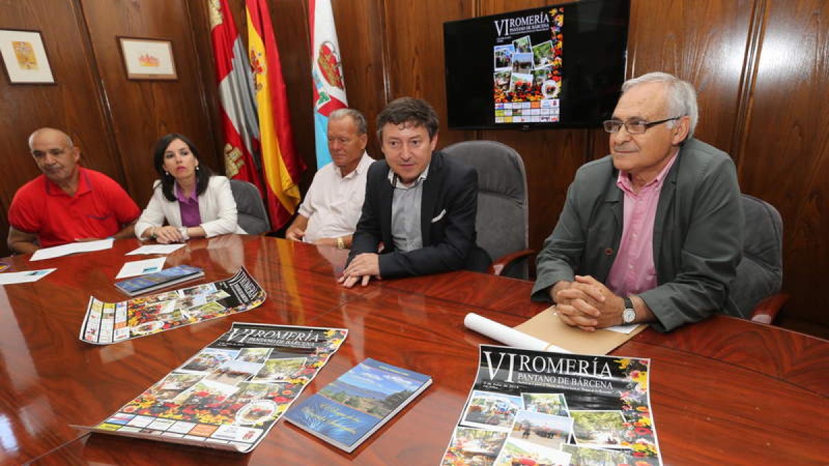 Samuel Folgueral encabeza la presentación de la romería.