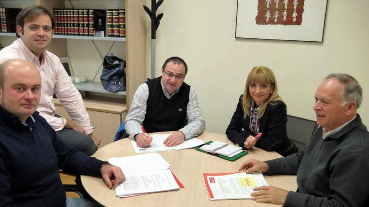 Integrantes del nuevo equipo de apoyo a las pedanías.