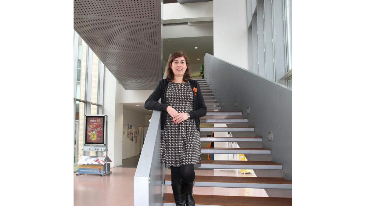 Belén Suárez Lantarón ha realizado un estudio sobre el primer trabajo de los estudiantes universitarios.