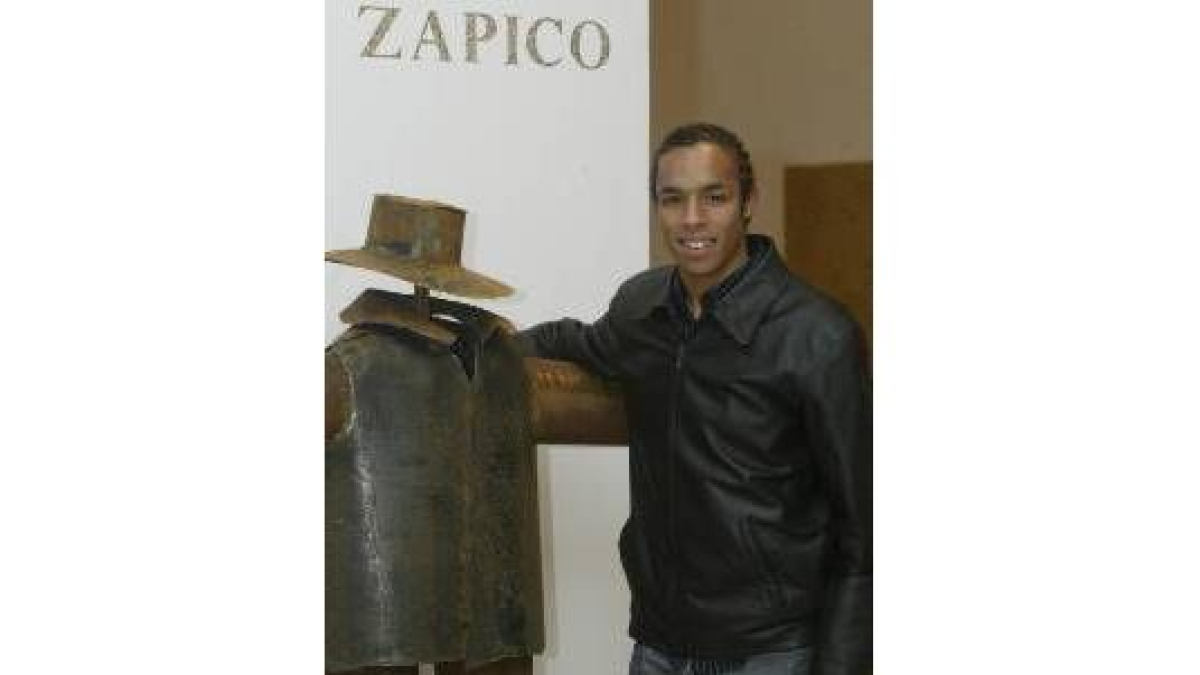 Valdo no pierde la ocasión de estar junto a sus paisanos cuando puede