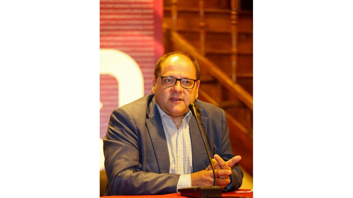 Javier Carrera. F. OTERO