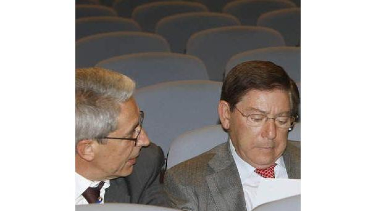 Dionisio Elías, a la izquierda, y Domingo Cueto.