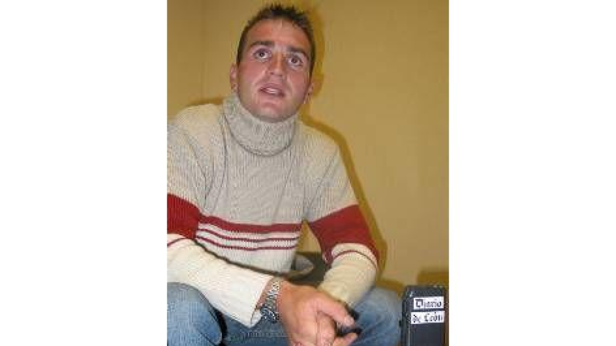 Víctor Gómes, en un momento de la entrevista realizada ayer tarde