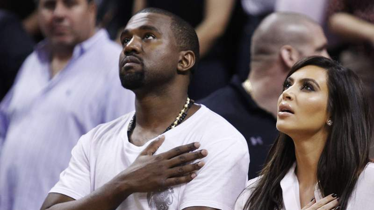 Kanye West y Kim Kardashian durante un partido de baloncesto el pasado mes de noviembre.