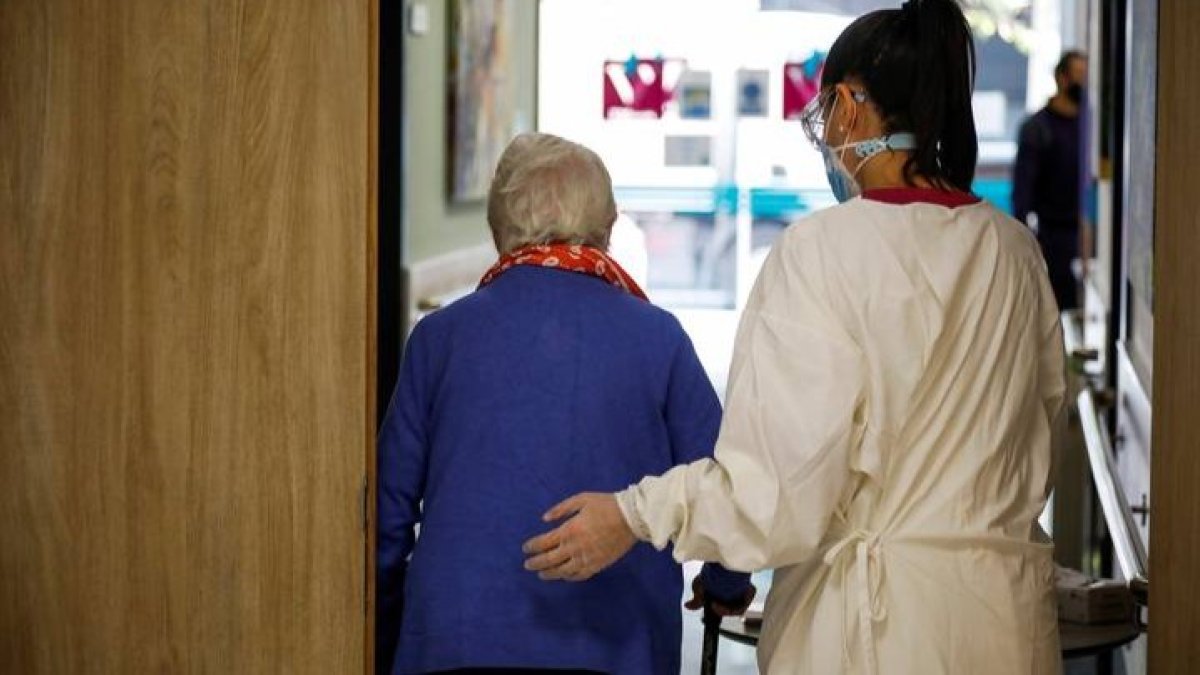 Las residencias que ya están en marcha tienen siete años para adaptarse al nuevo marco normativo. DAVID FERNÁNDEZ