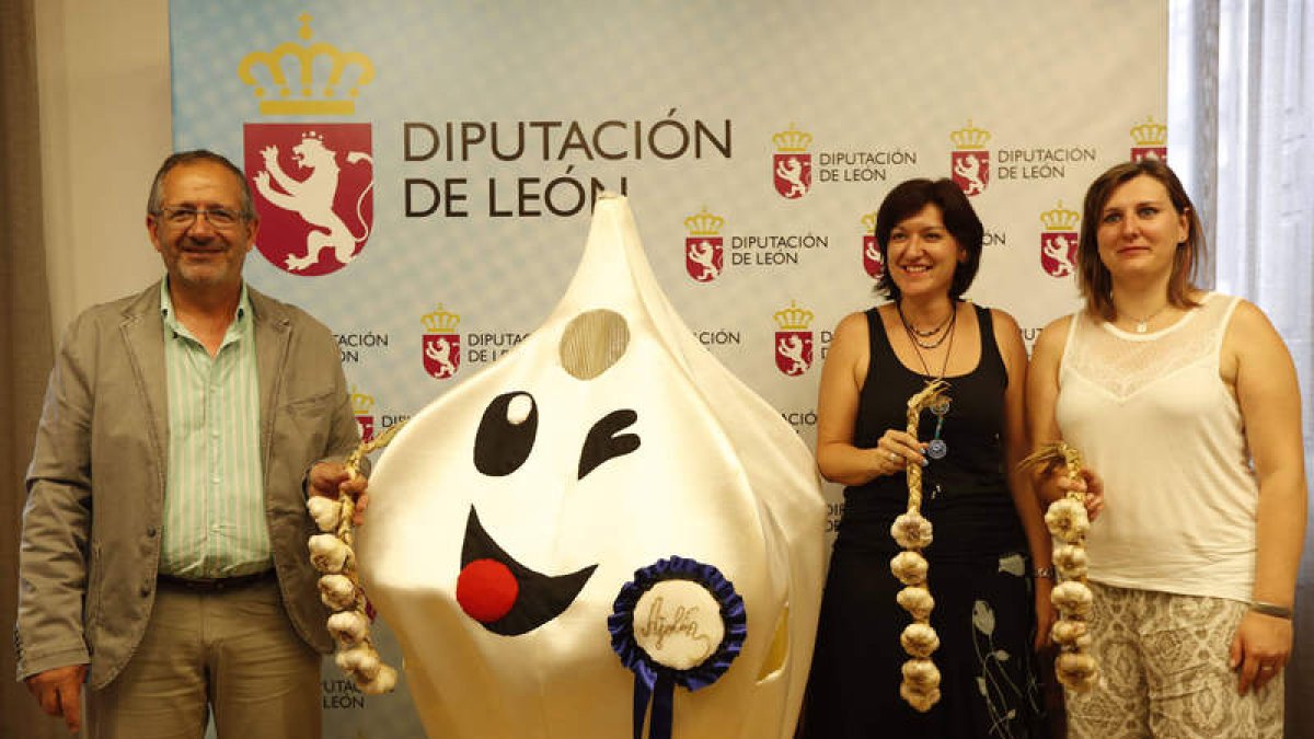 La Feria del Ajo de Veguellina será el 16 de julio. JESÚS F. SALVADORES