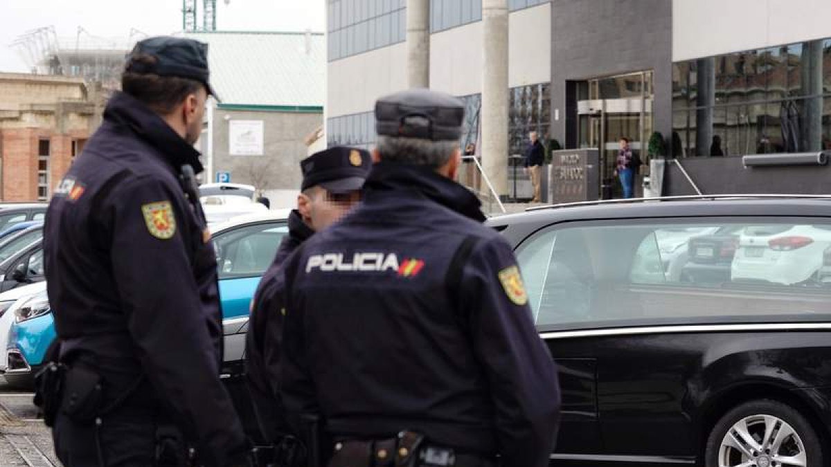 La Policía Nacional detuvo al joven caníbal. NACHO GALLEGO