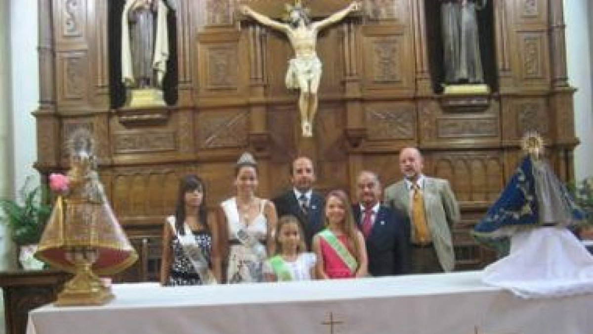 Las imágenes de las vírgenes de Covadonga y Gordón presidieron los actos religiosos