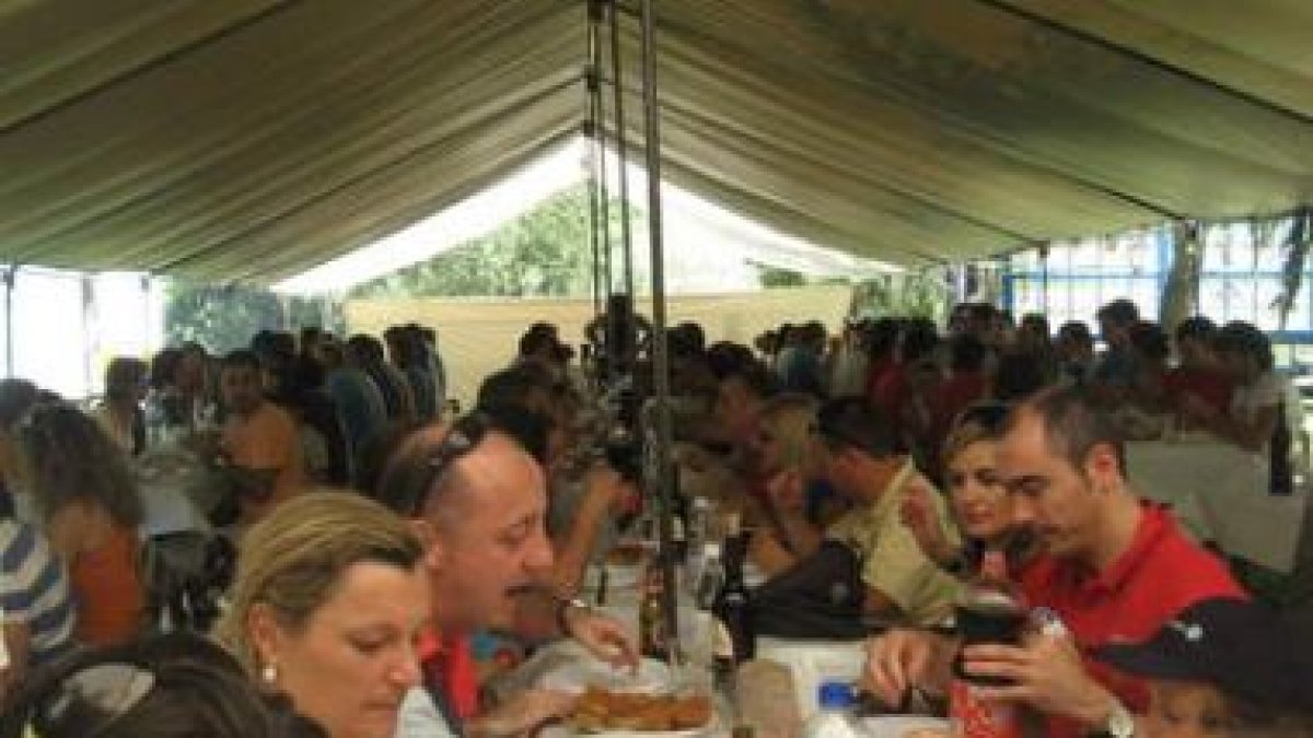 Las familias de Red Mapfre de la provincia leonesa se reúnen en confraternidad.