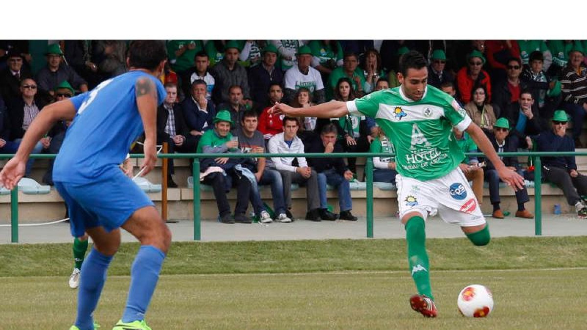 Roberto Puente seguirá en el equipo verde