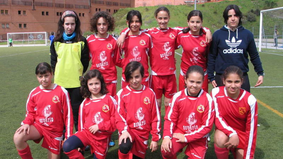 Formación del CD Ponferrada de la categoría alevín.