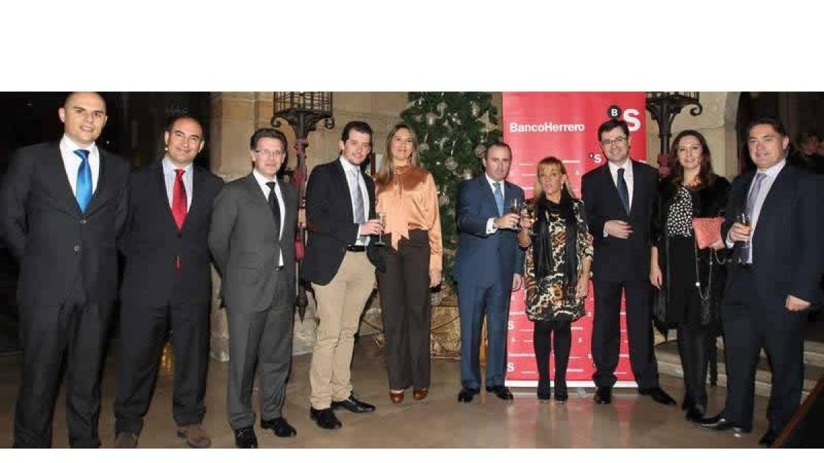 Roberto Rodríguez, Alfredo Díez, Alfredo Fernández Santos, Juan Pablo García, Eva González, Pablo Junceda, Isabel Carrasco, Juan Manuel Lorenzo, Cristina Santos y Marcos Martínez Barazón.