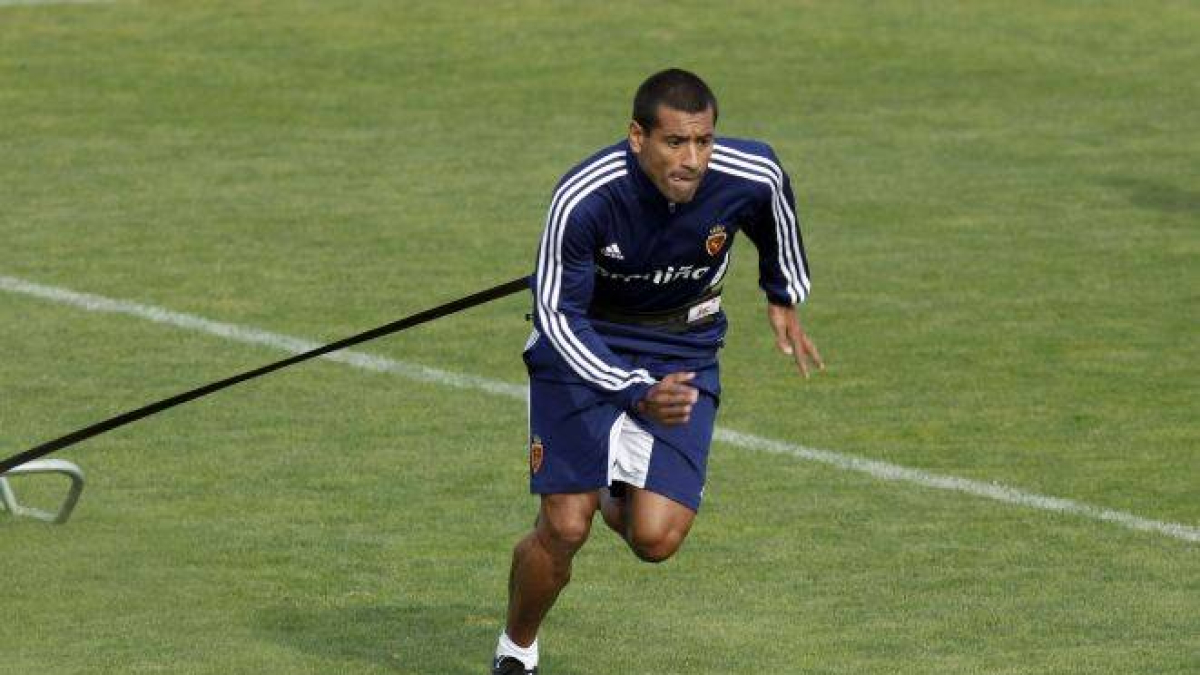 El jugador paraguayo del Real Zaragoza, Paulo da Silva.