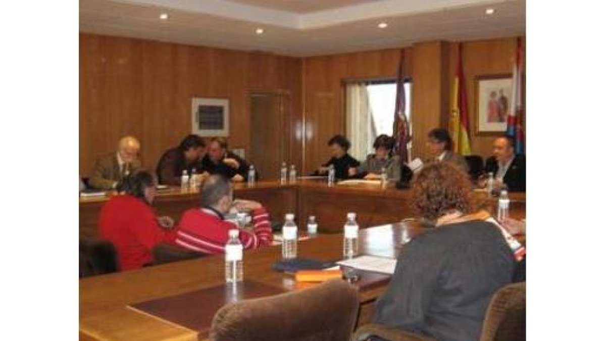 Imagen de archivo de un pleno en Bembibre.