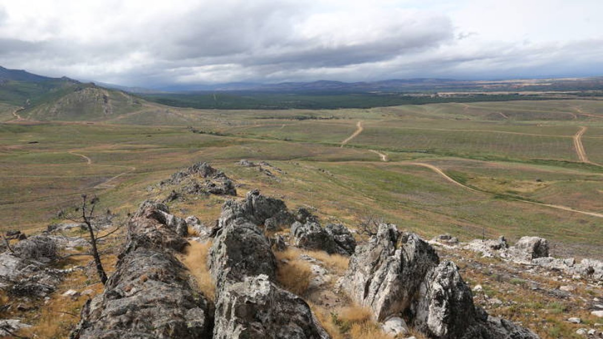 Un paraje típico de la zona que rodea al Teleno. RAMIRO