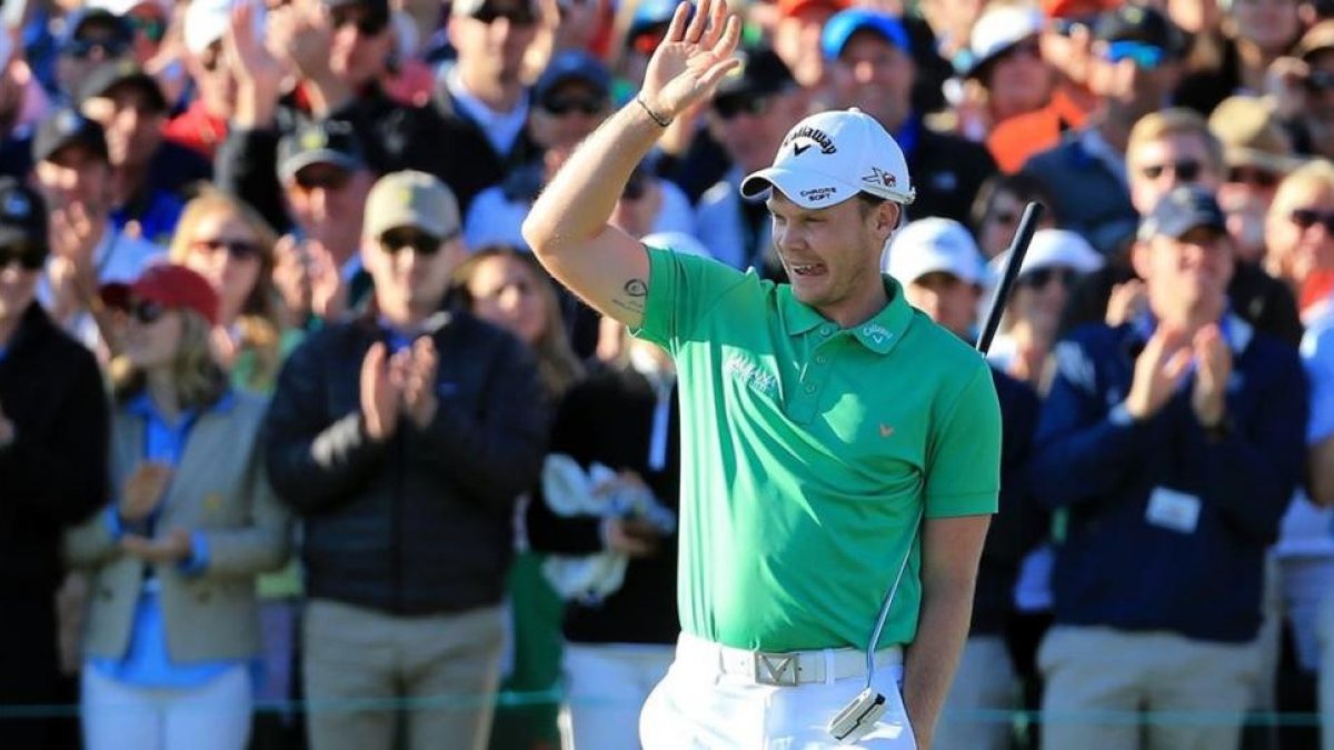 El inglés Danny Willett celebra la victoria en el Masters de Augusta.