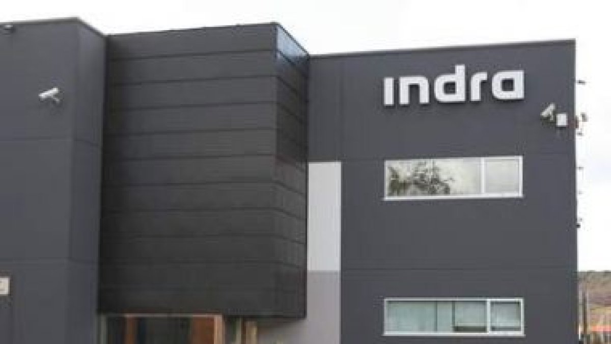 La imagen exterior de la nueva sede de Indra en el Parque Industrial del Bierzo Alto.