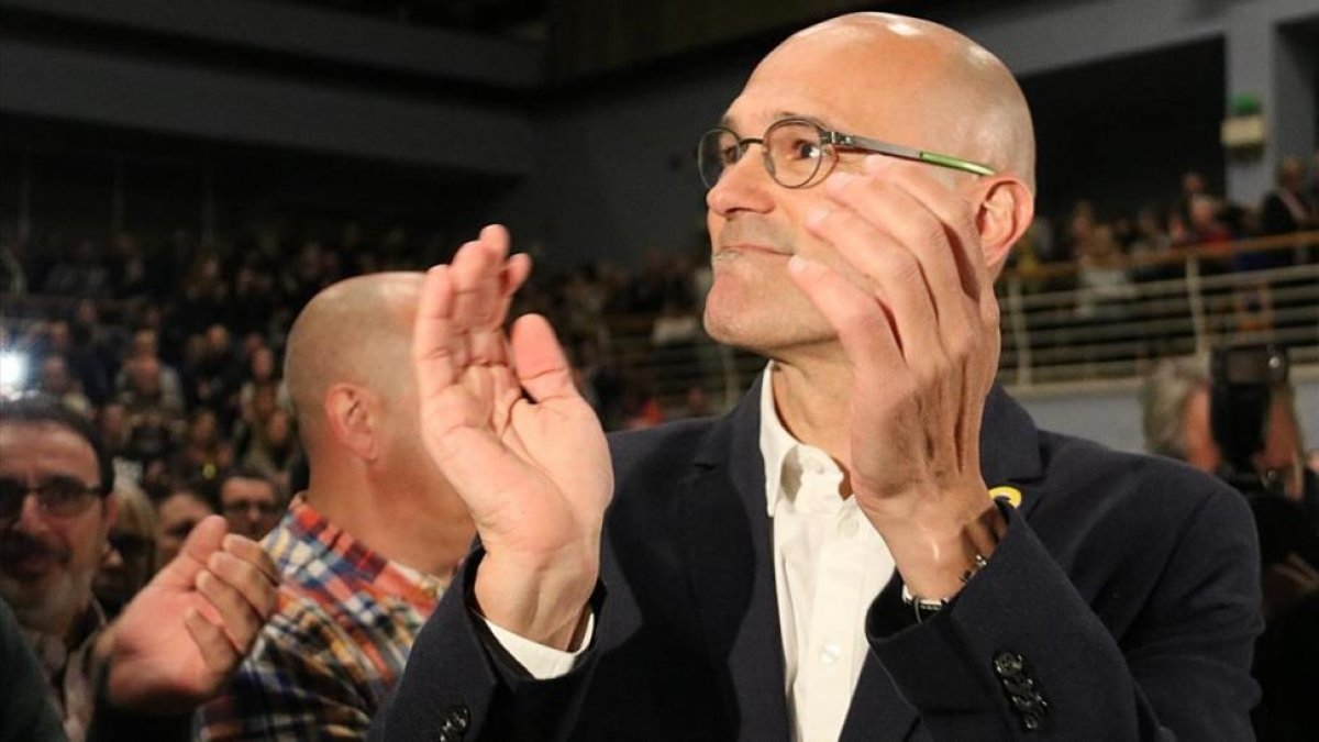 El exconseller de exteriores Raül Romeva afirma que no se marchó a Bélgica por su compromiso con el vicepresident Oriol Junqueras.