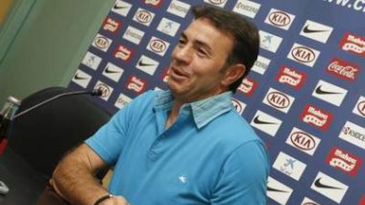Abel, durante la rueda de prensa que ofreció para analizar el emparejamiento de su equipo.