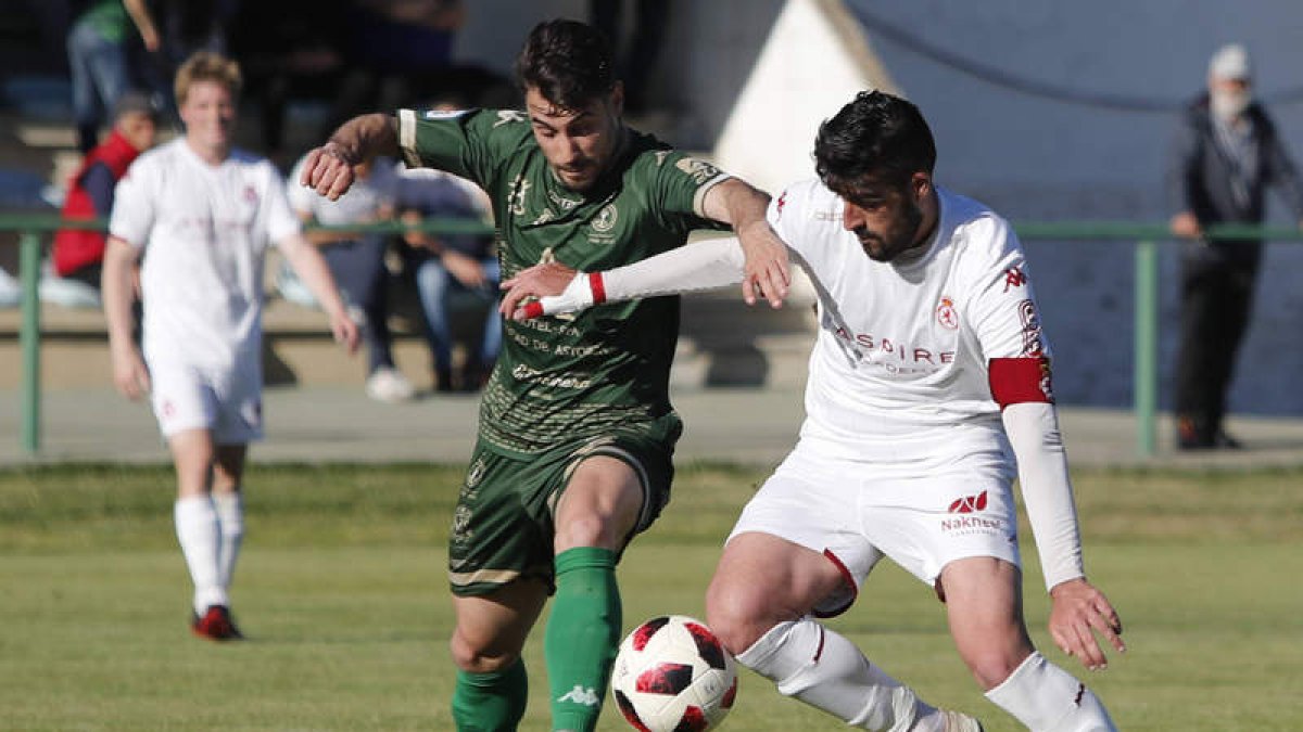 Atlético Astorga y Cultural B volverán a verse las caras la próxima temporada. JESÚS F. SALVADORES