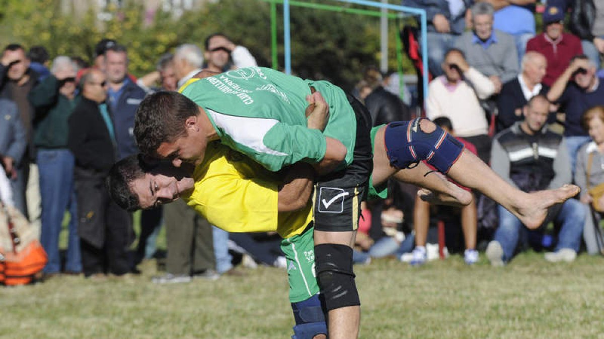 Víctor Llamazares logró en Sahechores completar el grupo de los campeones de la regularidad.